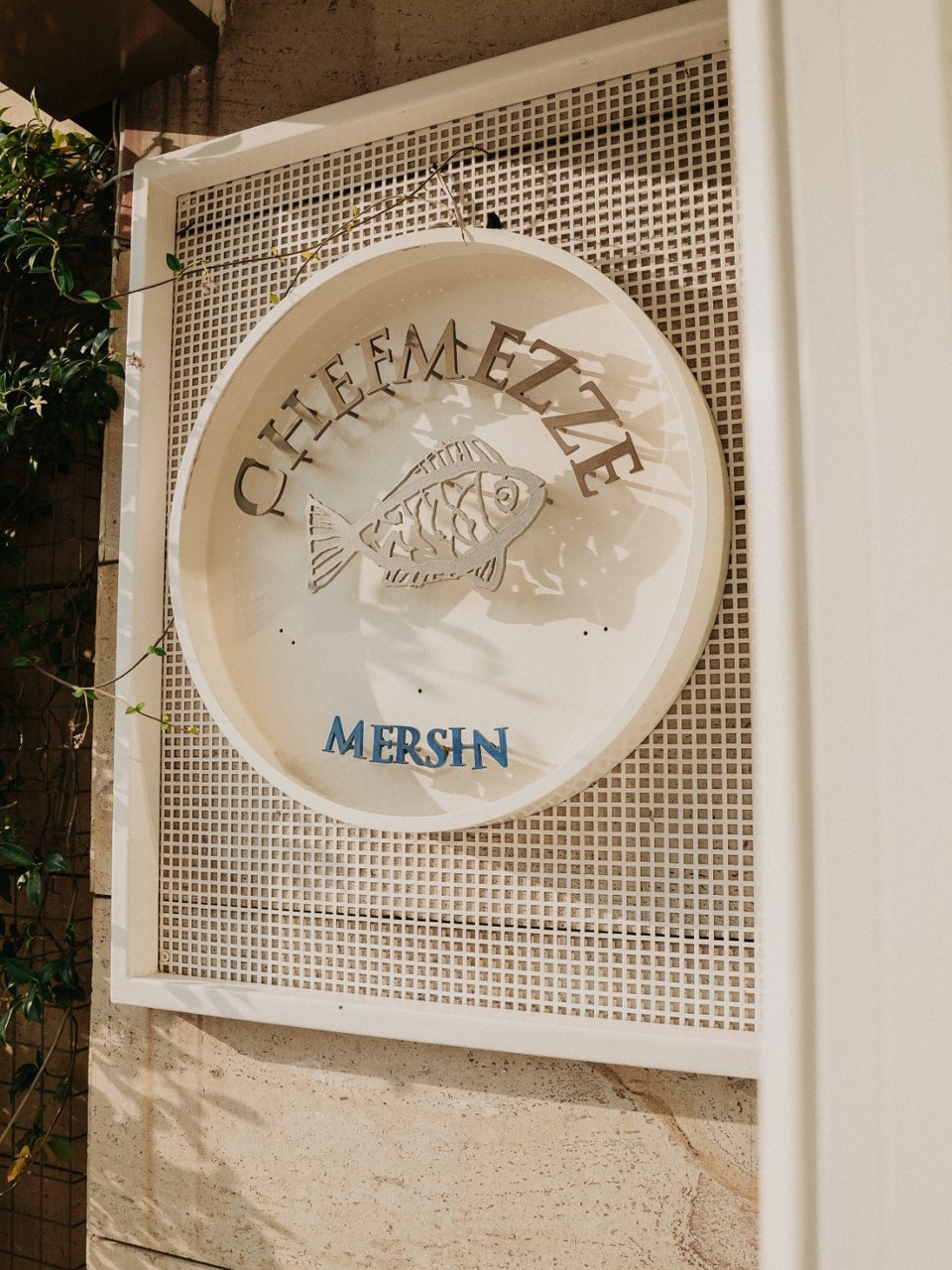 Chef Mezze Mersin mekan tabelası